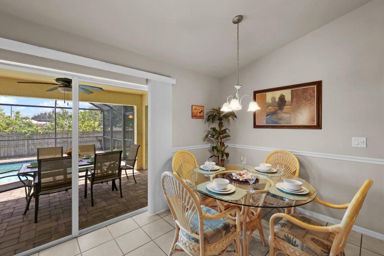 Family Vacation, Heated Pool, Wake Up To Enjoy The Sunrise - Villa Pine Island Cape Coral Exterior photo