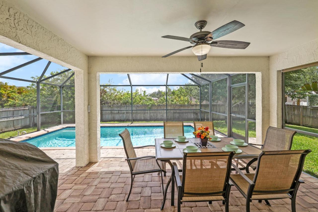 Family Vacation, Heated Pool, Wake Up To Enjoy The Sunrise - Villa Pine Island Cape Coral Exterior photo